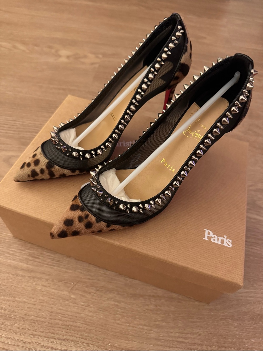 Christian Louboutin Brown Kraft Shoe Box with Red Dot - Picture 5 of 10